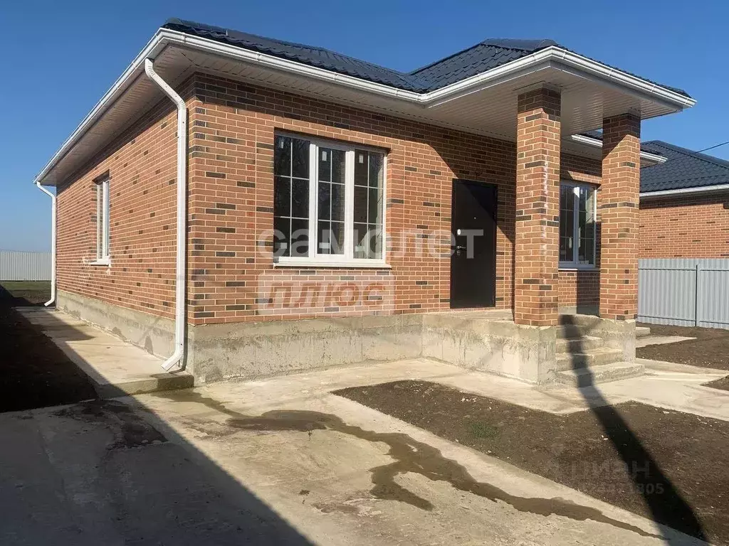 Дом в Краснодарский край, Динская ст-ца ул. Героя России Андрея ... - Фото 1