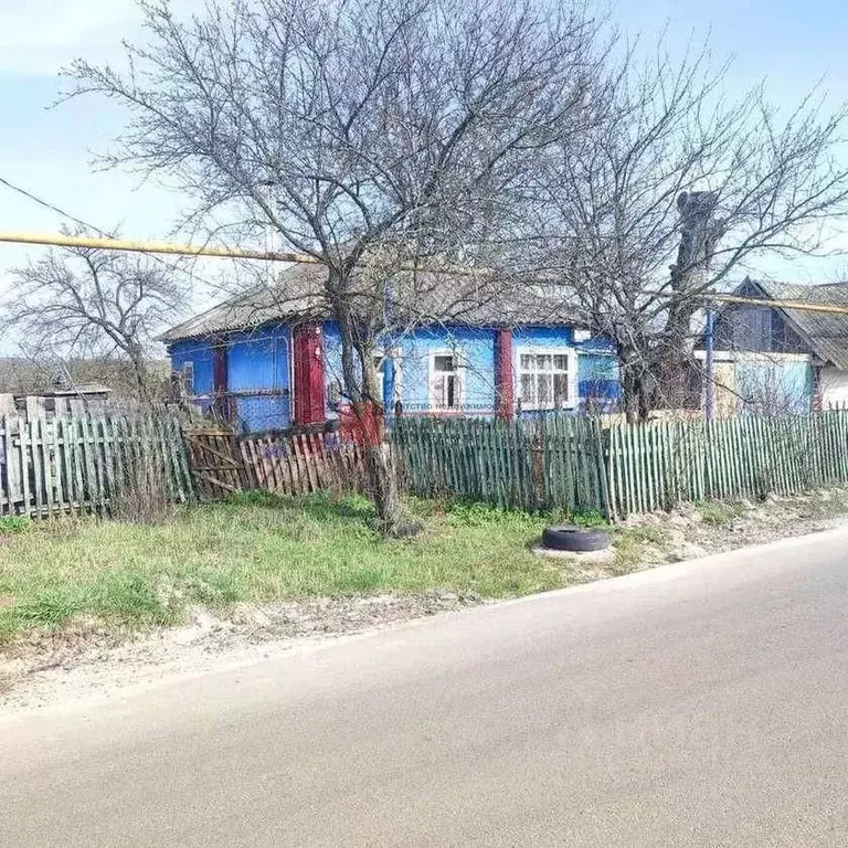 Дом в Белгородская область, Старооскольский городской округ, с. ... - Фото 1