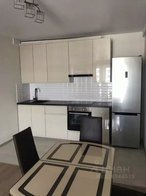 3-к кв. Москва ул. Саларьевская, 16к3 (62.0 м) - Фото 1