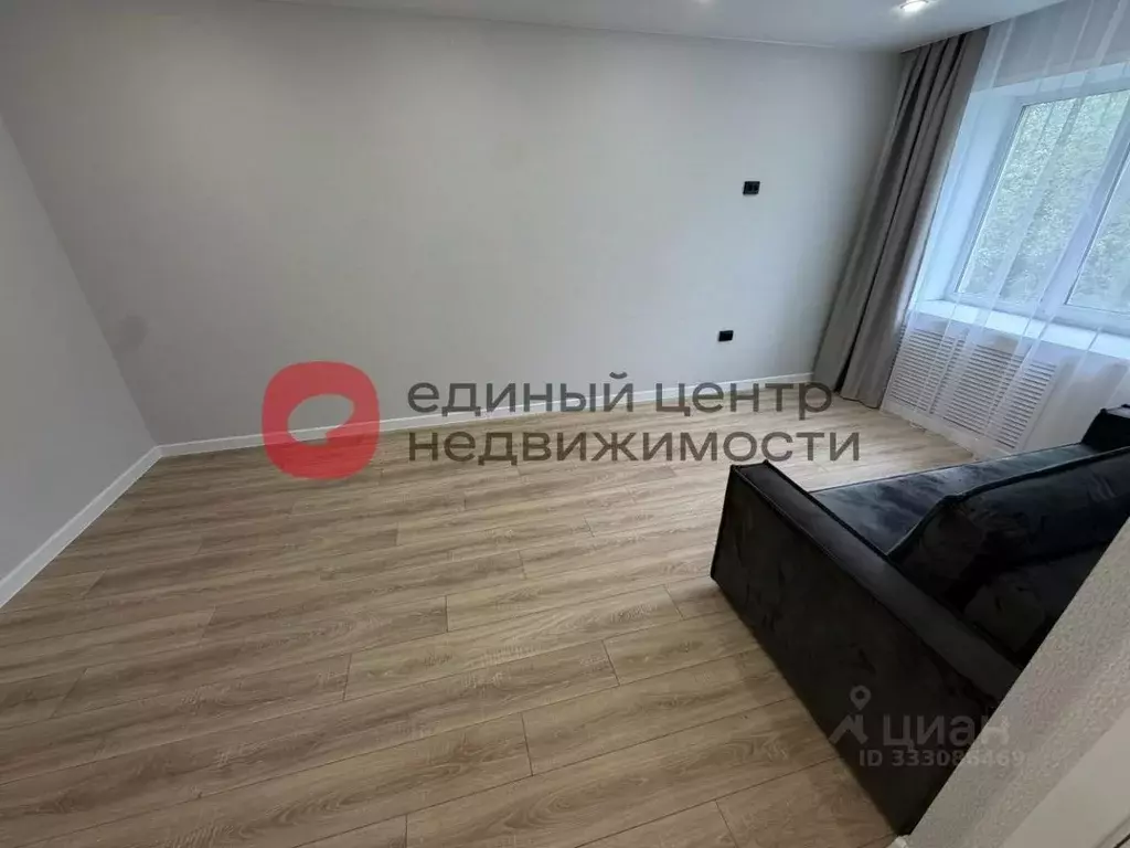 1-к кв. Тюменская область, Тюмень ул. Республики, 187 (30.0 м) - Фото 2