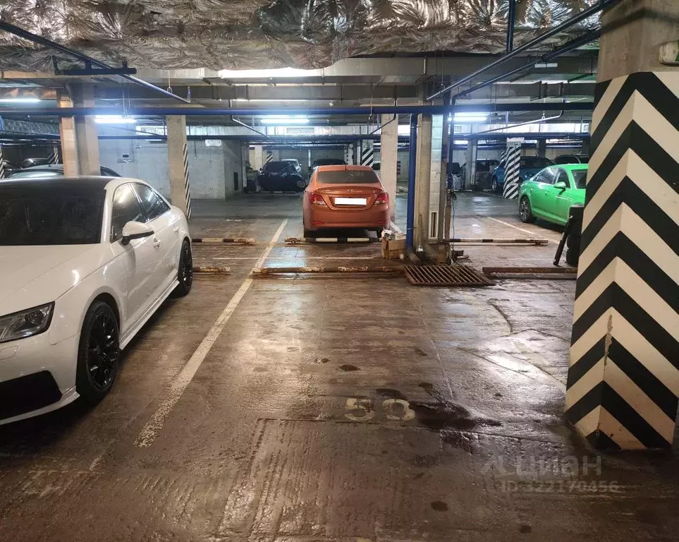 Гараж в Московская область, Химки ул. Германа Титова, 2с4 (15 м) - Фото 1