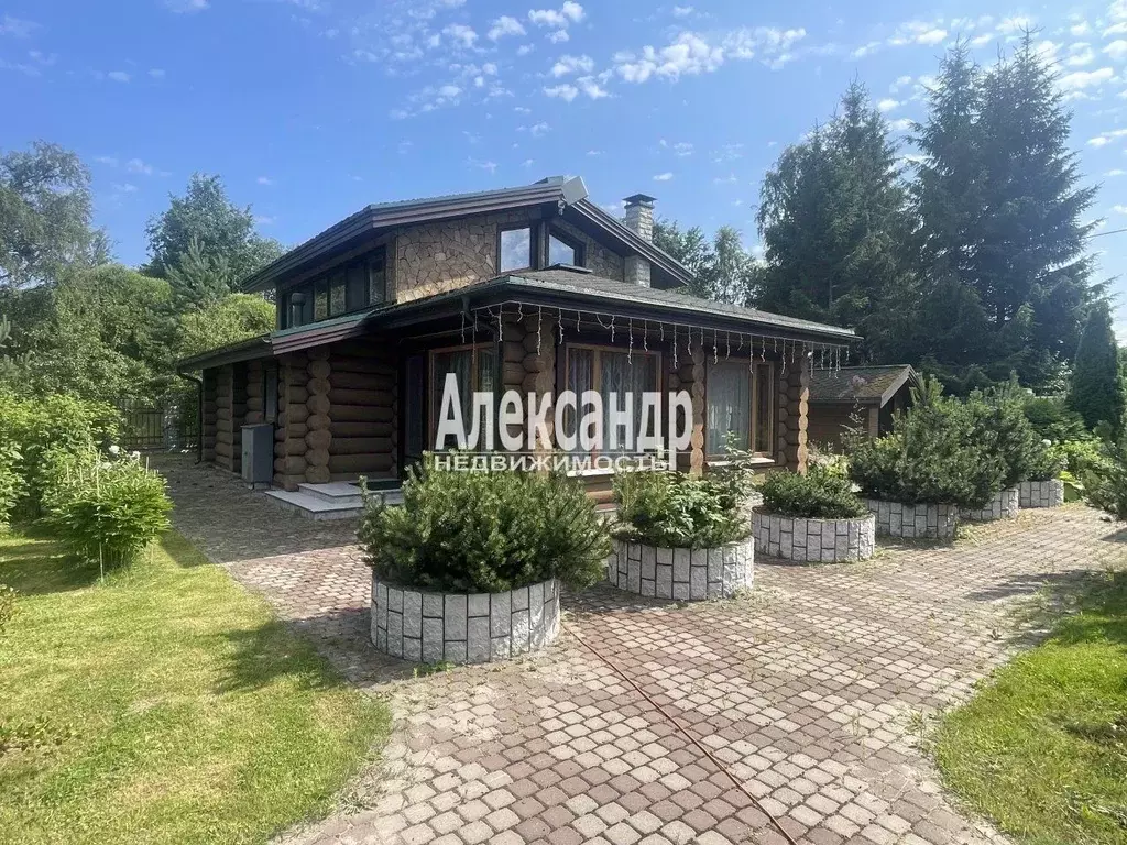 Дом в Ленинградская область, Приозерский район, Плодовское с/пос, пос. ... - Фото 1