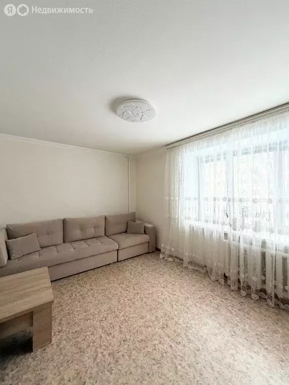 2-комнатная квартира: Нижнекамск, улица Баки Урманче, 22 (44.3 м) - Фото 1