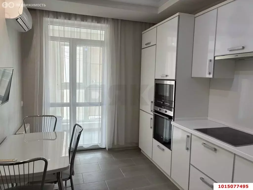 2-комнатная квартира: Краснодар, Красная улица, 176 (60.5 м) - Фото 1