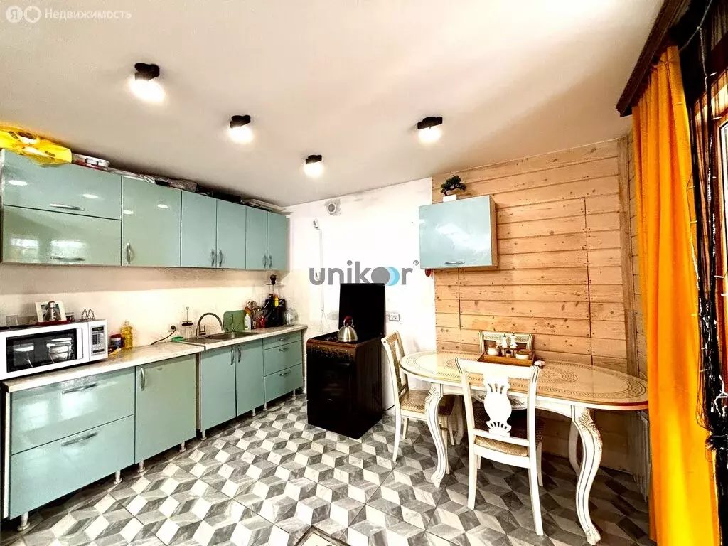 Дом в село Иглино, улица Трефолева, 20 (100 м) - Фото 1