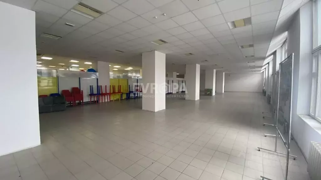 Торговая площадь в Ульяновская область, Ульяновск просп. Гая, 71 (1000 ... - Фото 2