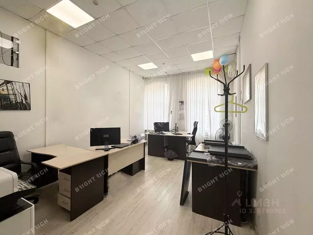 Офис в Санкт-Петербург ул. Черняховского, 6/10 (877 м) - Фото 1