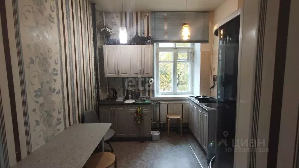 3-к кв. Смоленская область, Смоленск ул. Тухачевского, 4 (56.5 м) - Фото 0