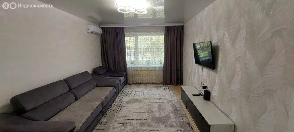 3-комнатная квартира: Заринск, улица Металлургов, 15/3 (63 м) - Фото 1