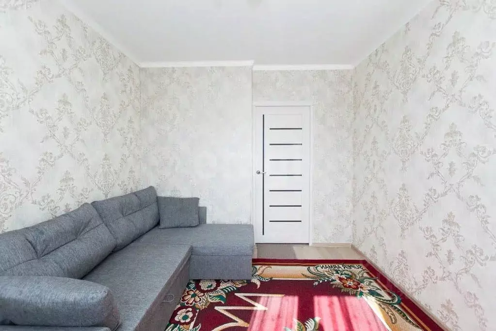 2-к кв. Ханты-Мансийский АО, Сургут ул. Энергетиков, 13 (53.4 м) - Фото 0