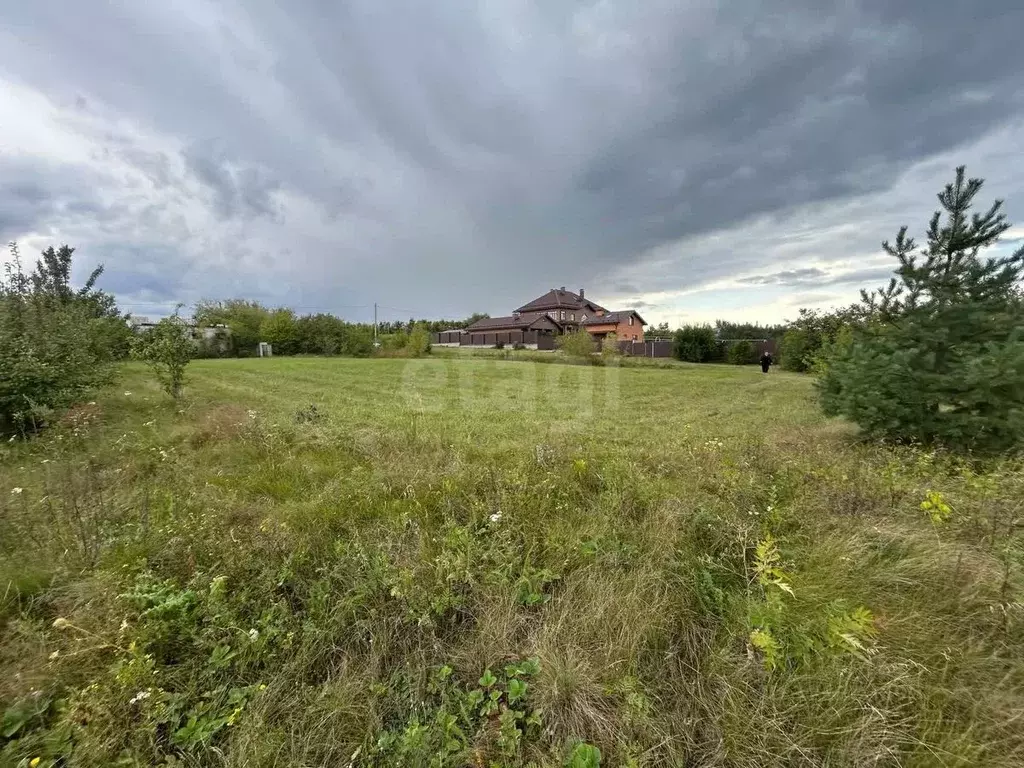 Участок в Белгородская область, Старооскольский городской округ, с. ... - Фото 2