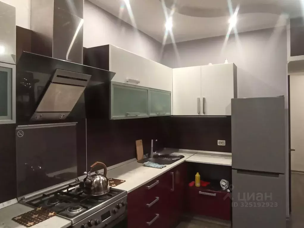 1-к кв. Вологодская область, Череповец ул. Металлургов, 16 (42.0 м) - Фото 1