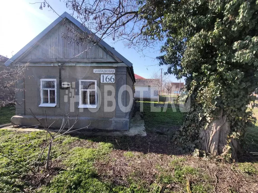 Дом в Краснодарский край, Каневская ст-ца ул. Кладковая, 166А (28 м) - Фото 1