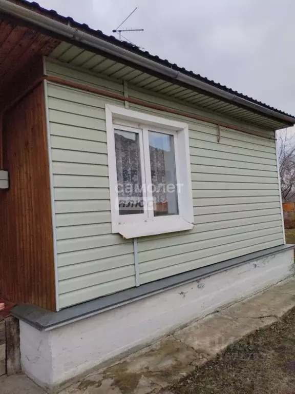 Дом в Воронежская область, Хохольский район, с. Гремячье Пролетарская ... - Фото 0
