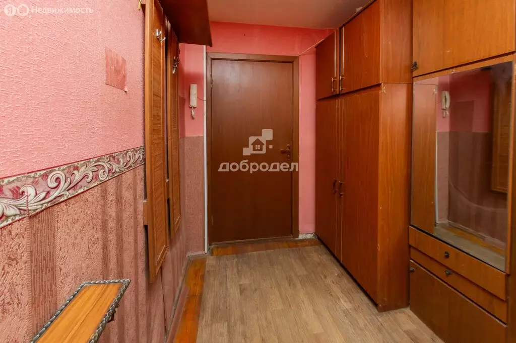 2-комнатная квартира: Екатеринбург, Алтайская улица, 70 (47.3 м) - Фото 1