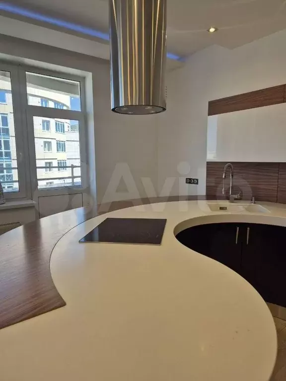 3-к. квартира, 140 м, 12/13 эт. - Фото 1