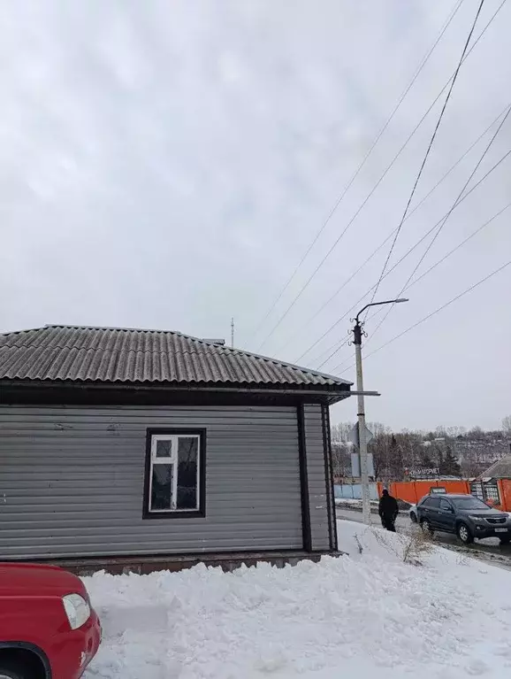 Дом в Алтайский край, Бийск ул. Владимира Короленко, 2 (100 м) - Фото 1