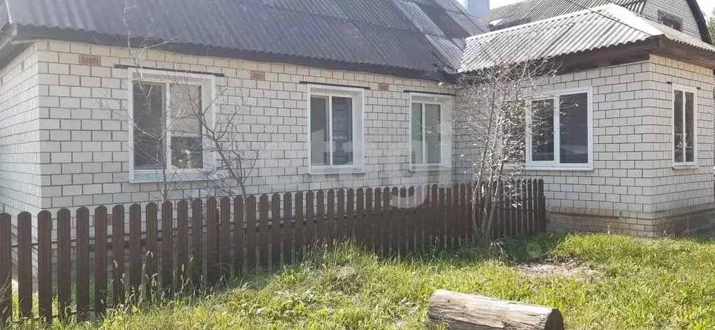 Дом в Брянская область, Дятьково ул. Крылова (77 м) - Фото 1