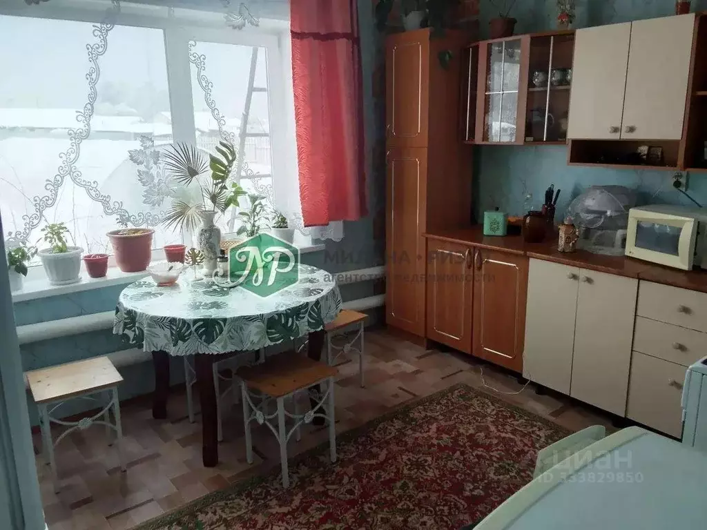 Дом в Омская область, Муромцево рп, Муромцево-2 кв-л  (65 м) - Фото 2