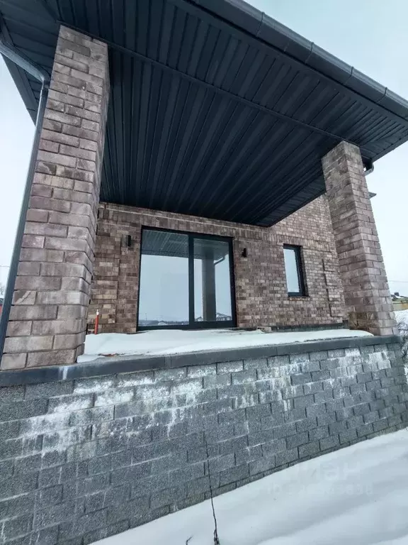 Дом в Белгородская область, Строитель Яковлевский городской округ,  ... - Фото 1