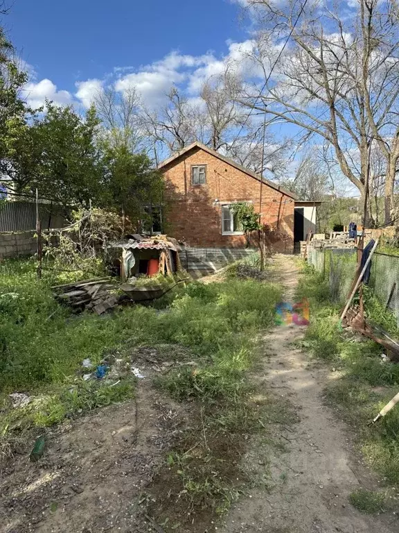 Дом в Калмыкия, Элиста ул. Имени С. Стальского, 59 (98 м) - Фото 0