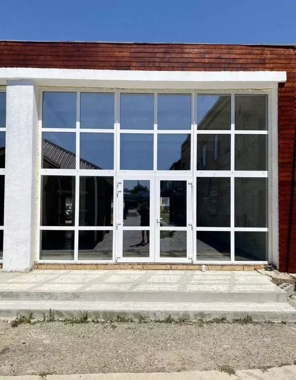 Помещение свободного назначения в Краснодарский край, Кореновск ул. ... - Фото 2