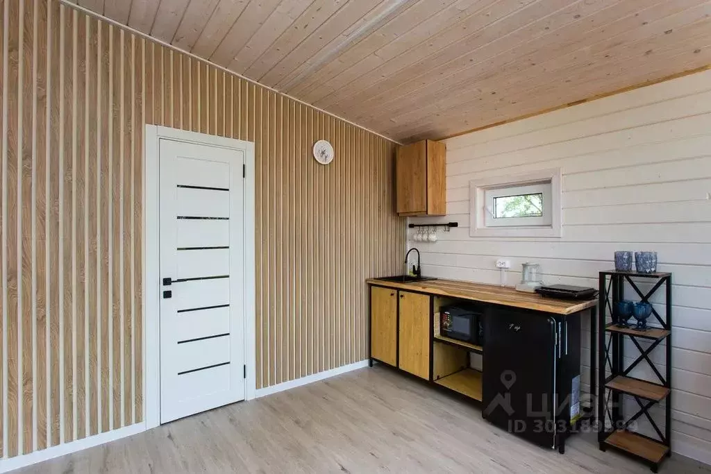 Дом в Новгородская область, Новгородский район, Савинское с/пос, д. ... - Фото 2