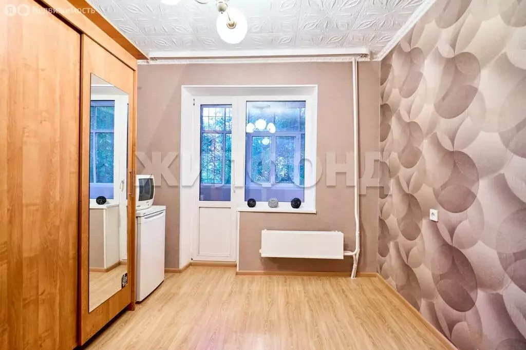 Квартира-студия: Томск, улица Пушкина, 33 (65.4 м) - Фото 1