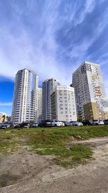 3-к кв. Саратовская область, Саратов ул. Имени Н.Г. Чернышевского, ... - Фото 0