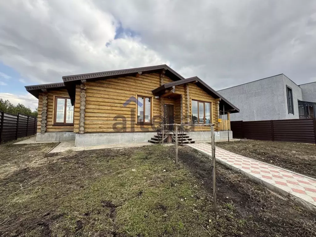 Дом в Татарстан, Казань ул. Мухамедьяра, 70Н (150 м) - Фото 1