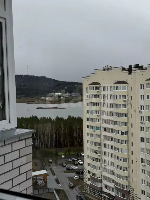 2-к кв. Татарстан, Альметьевск просп. Изаила Зарипова, 3 (57.0 м) - Фото 2