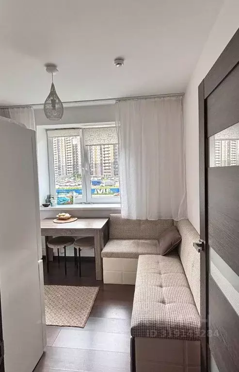 1-к кв. Санкт-Петербург пос. Парголово, Заречная ул., 44к1 (27.4 м) - Фото 1