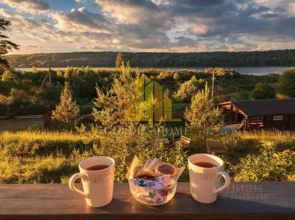 Дом в Ленинградская область, Выборгский район, Полянское с/пос, пос. ... - Фото 1