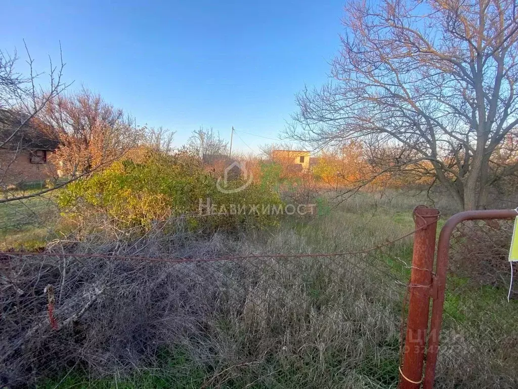 Участок в Краснодарский край, Ейск Садовод СНТ, дорожка 10-я (5.07 ... - Фото 1