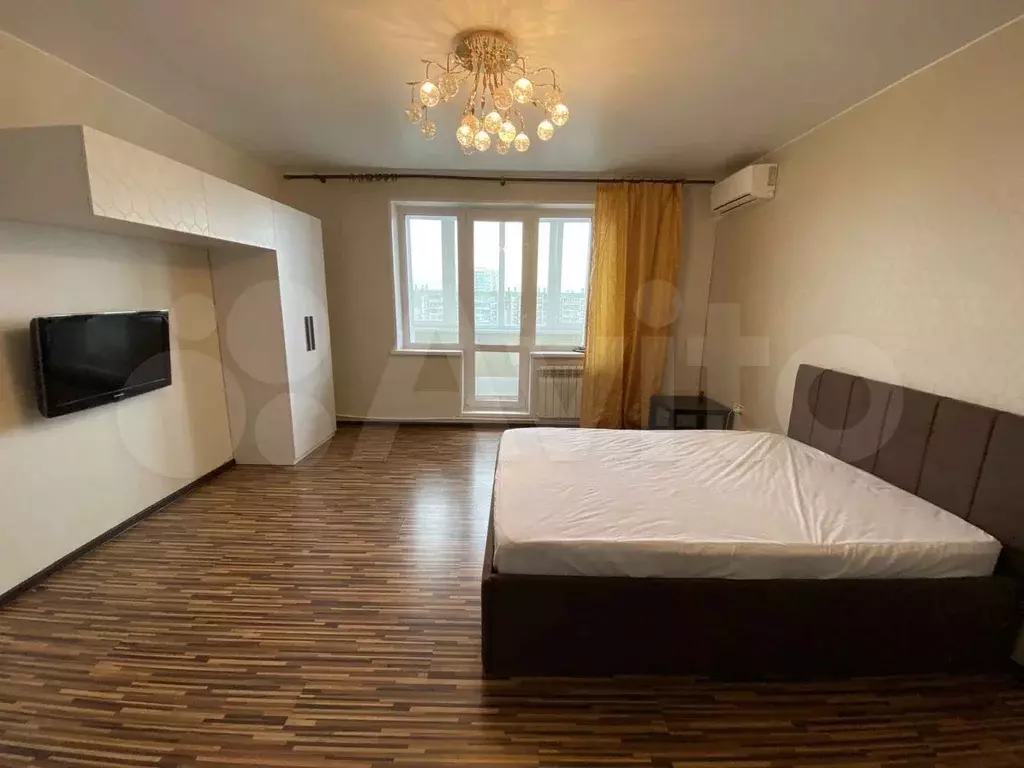 1-к. квартира, 40 м, 7/10 эт. - Фото 0