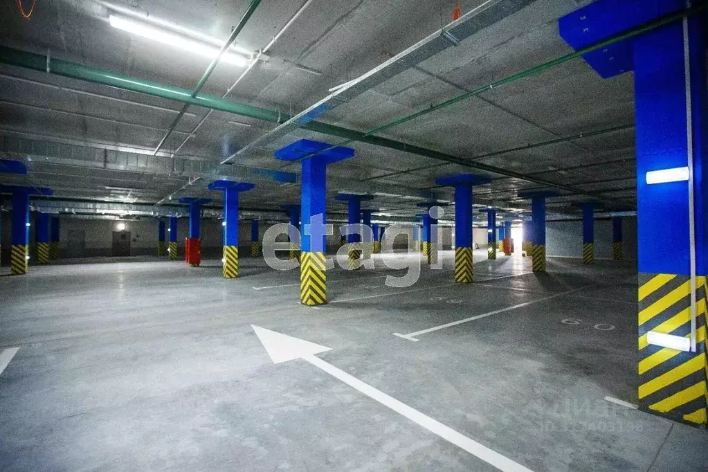 Гараж в Тюменская область, Тюмень ул. Федюнинского, 64 (22 м) - Фото 0
