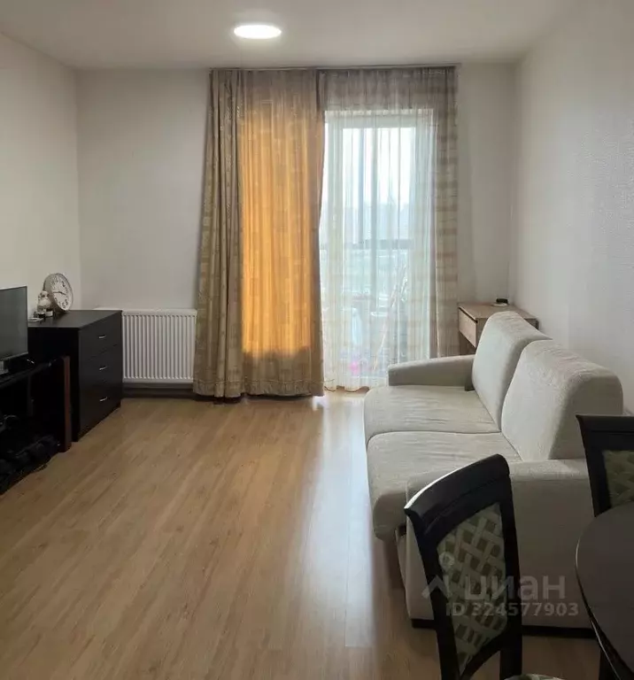 Студия Свердловская область, Екатеринбург ул. Счастливая, 16 (28.0 м) - Фото 1