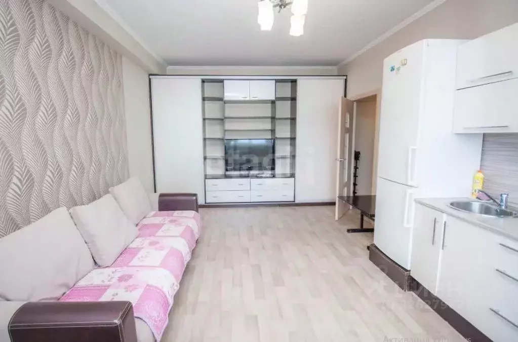 1-к кв. Сахалинская область, Южно-Сахалинск ул. Есенина, 4К4 (39.5 м) - Фото 2