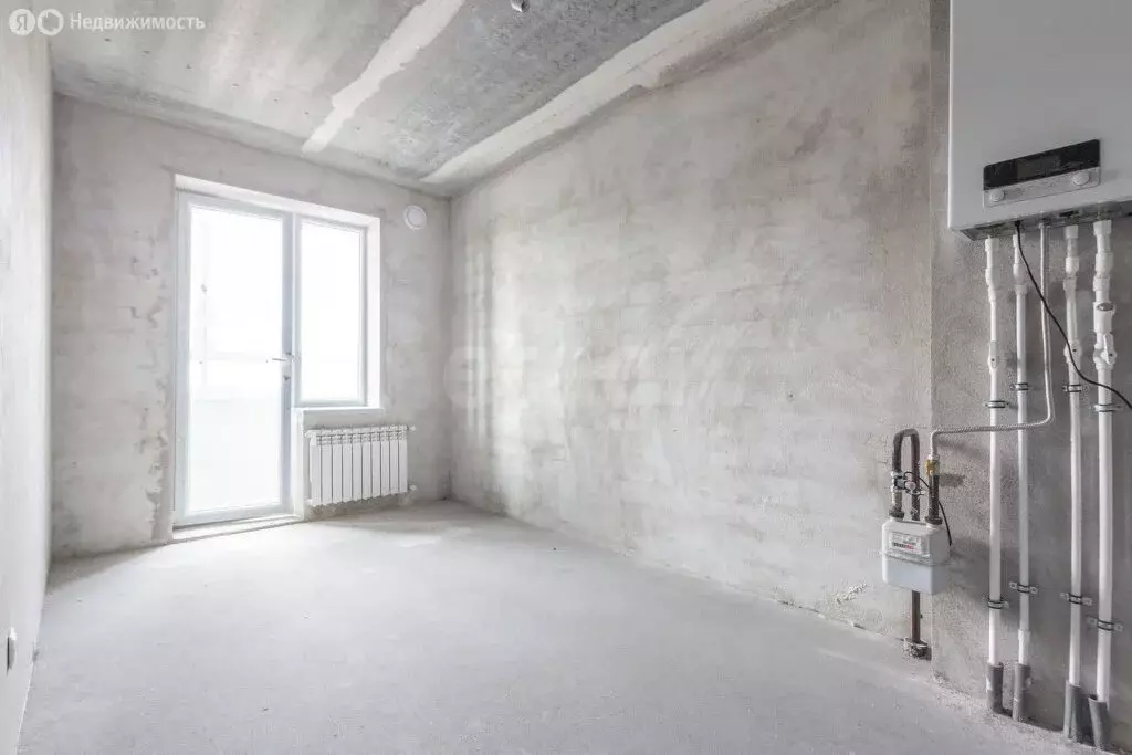 1-комнатная квартира: Калининград, улица Сержанта Мишина, 83к2 (36 м) - Фото 0