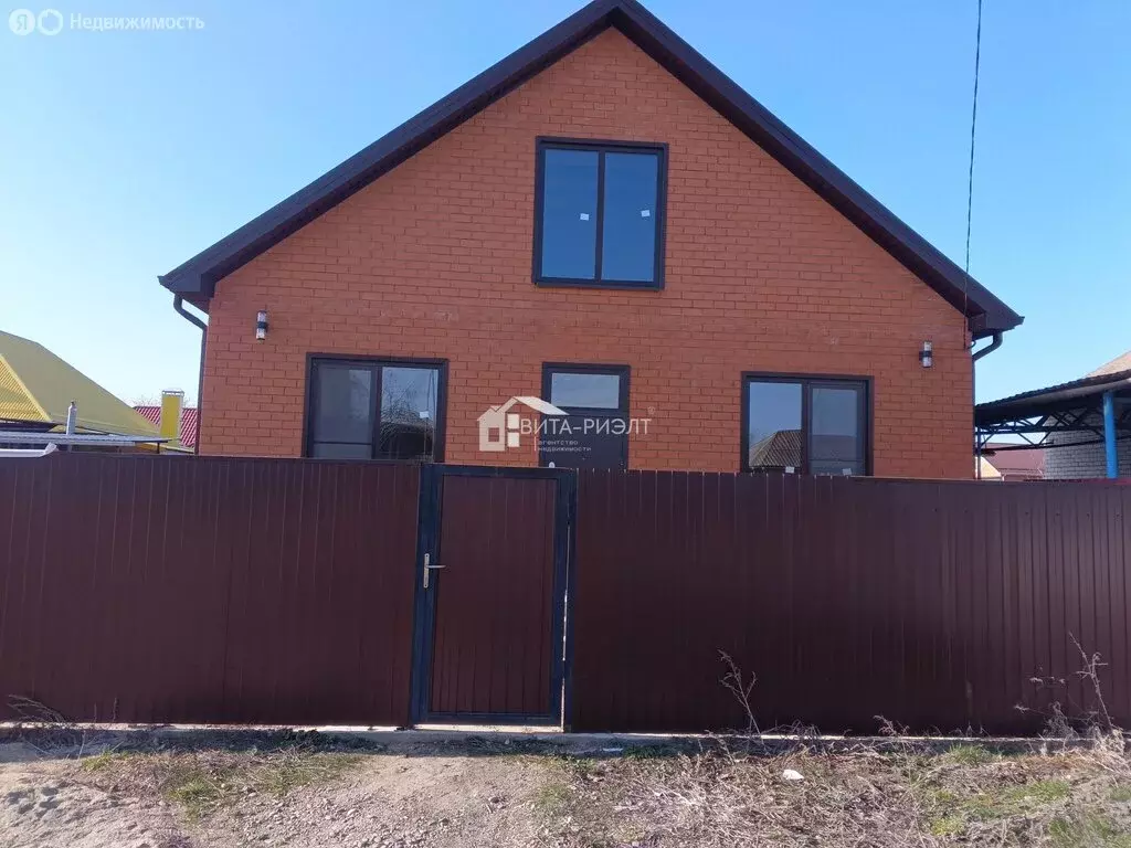 Дом в Краснодарский край, Новокубанск (100 м) - Фото 1