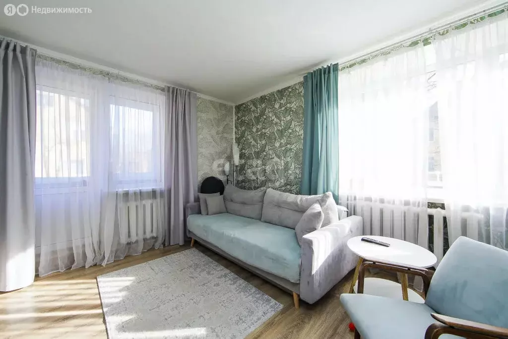 3-комнатная квартира: Калининград, Каменная улица, 9 (62.5 м) - Фото 1