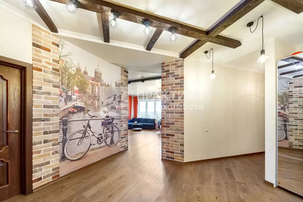 Продается 4-комнатная квартира - Фото 1