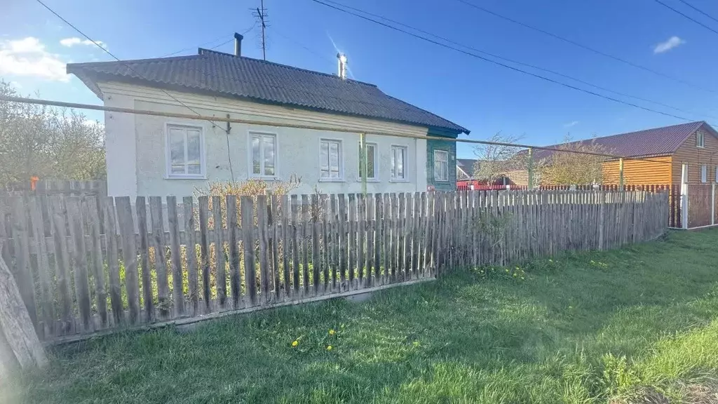 Дом в Мордовия, Дубенский район, с. Ардатово Колхозная ул. (38 м) - Фото 1