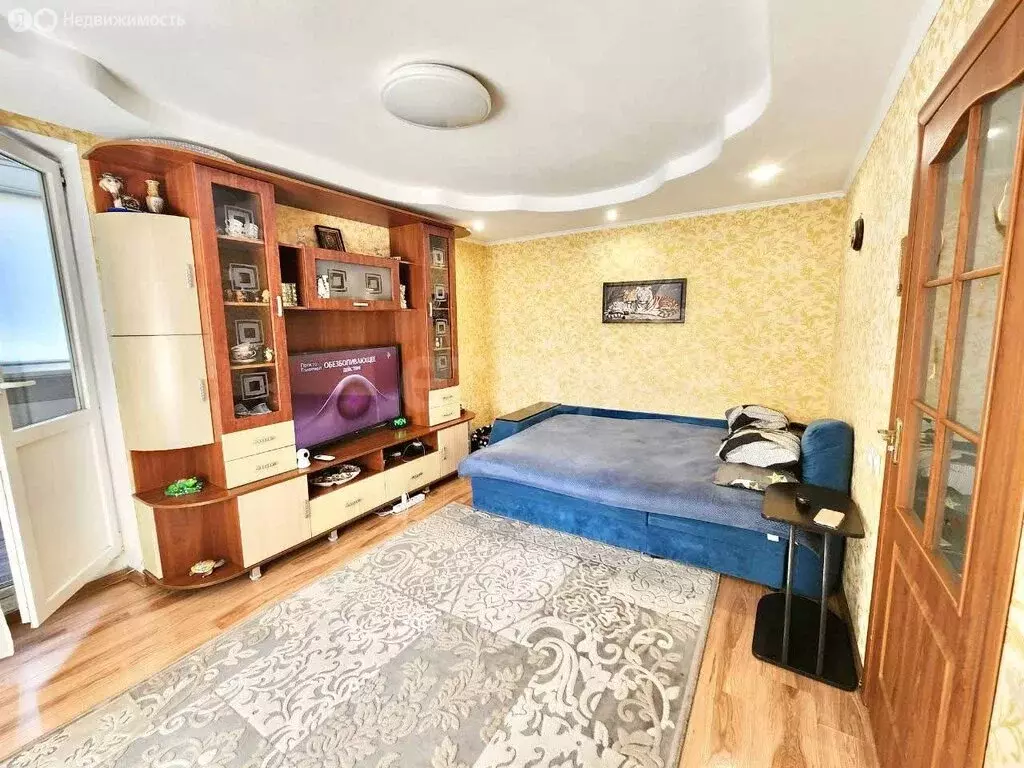 2-комнатная квартира: Симферополь, улица Героев Сталинграда, 7 (54 м) - Фото 0