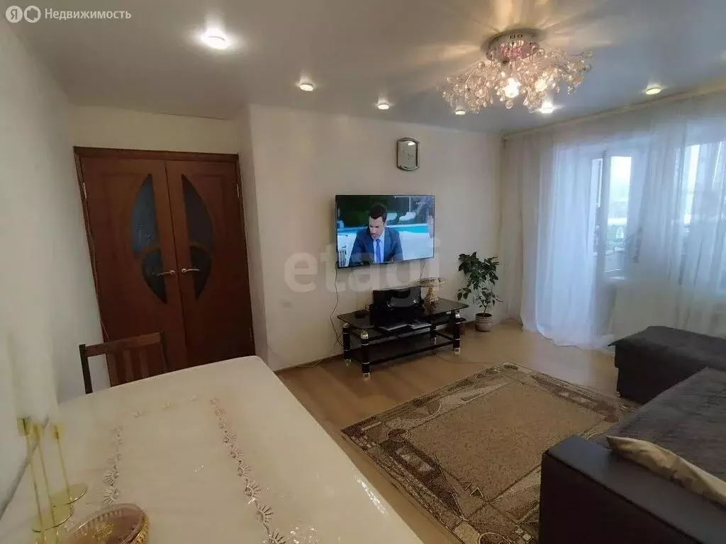 3-комнатная квартира: Челябинск, улица Чайковского, 183 (67 м) - Фото 2