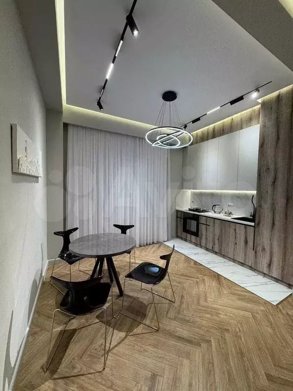 2-к. квартира, 55 м, 7/24 эт. - Фото 0