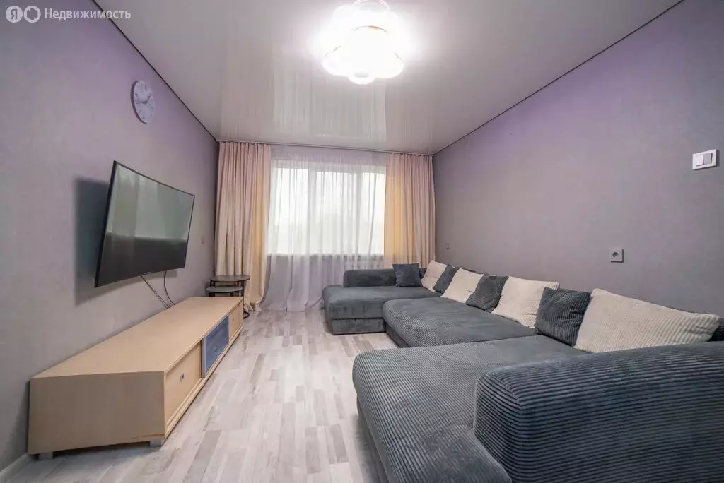 3-комнатная квартира: Екатеринбург, Волгоградская улица, 43 (57.6 м) - Фото 1