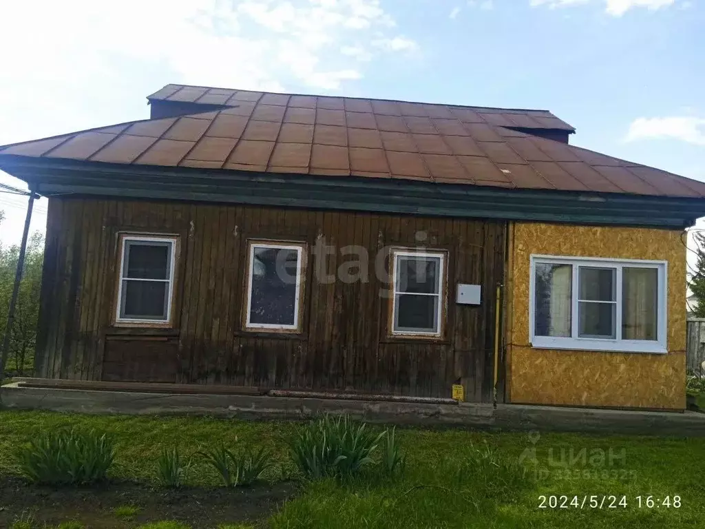 Дом в Алтайский край, Первомайский район, с. Зудилово ул. Титова, 19 ... - Фото 1