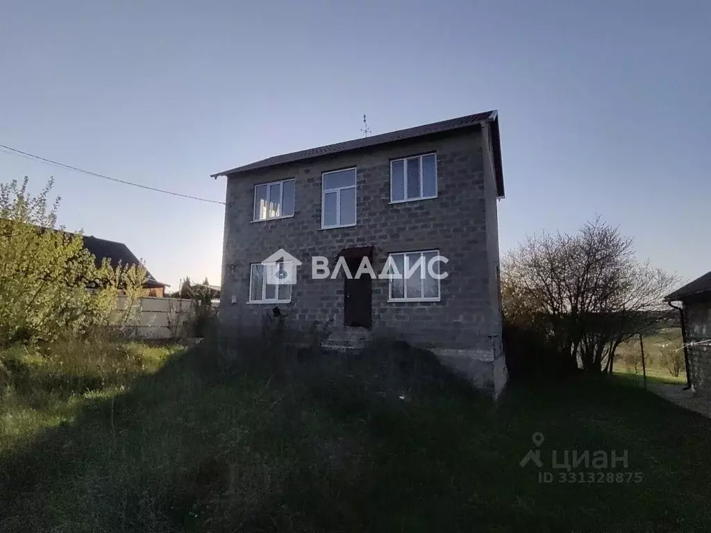 Дом в Белгородская область, Белгород ул. Имени Героя Советского Союза ... - Фото 1