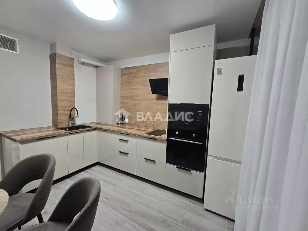 2-к кв. Калининградская область, Калининград Флотская ул., 9 (66.64 м) - Фото 2